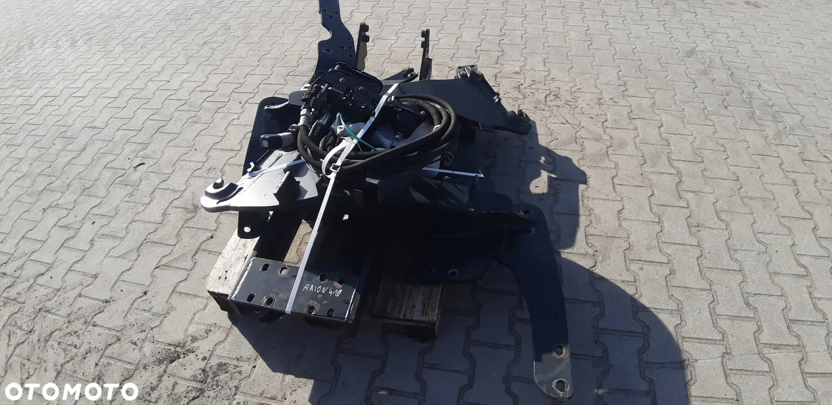 Konsola Adaptacja do ładowacza mailleux Renault Claas Arion - 3