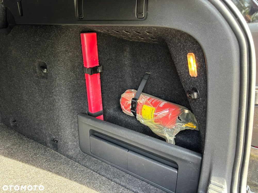 Skoda Octavia 1.5 TSI ACT Style DSG - 24