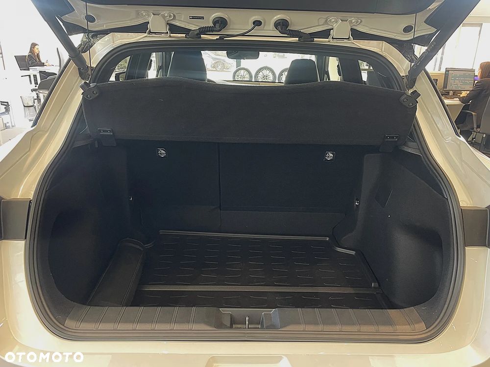 Lexus LBX 1.5 Hybrid Cool - 9