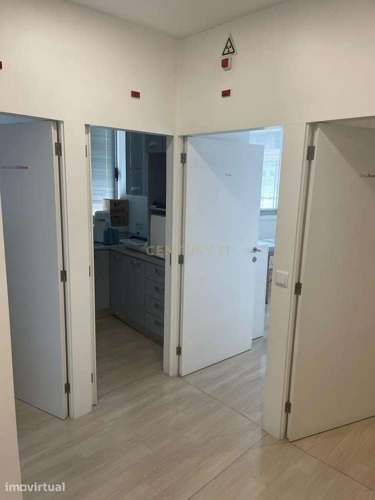 Clinica Dentária totalmente equipada para Trespasse - Grande imagem: 4/13