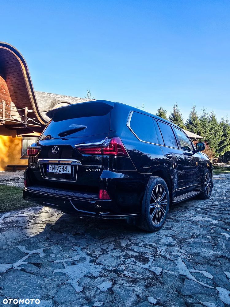 Lexus LX 570 Omotenashi - 13