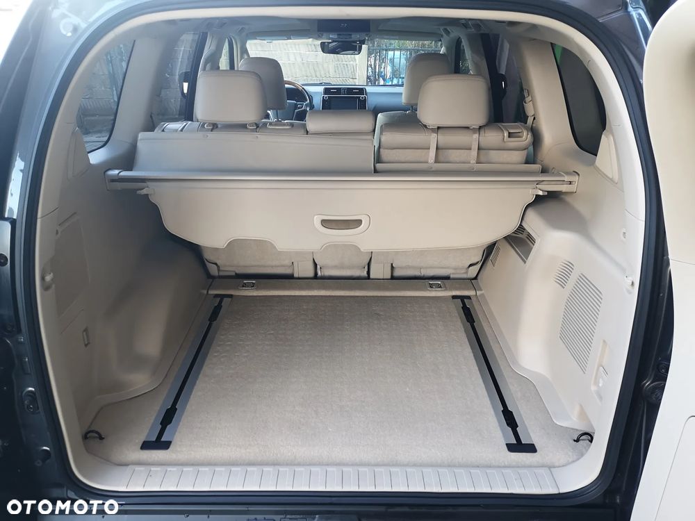 Toyota Land Cruiser LC 2.8 D-4D Premium - 31