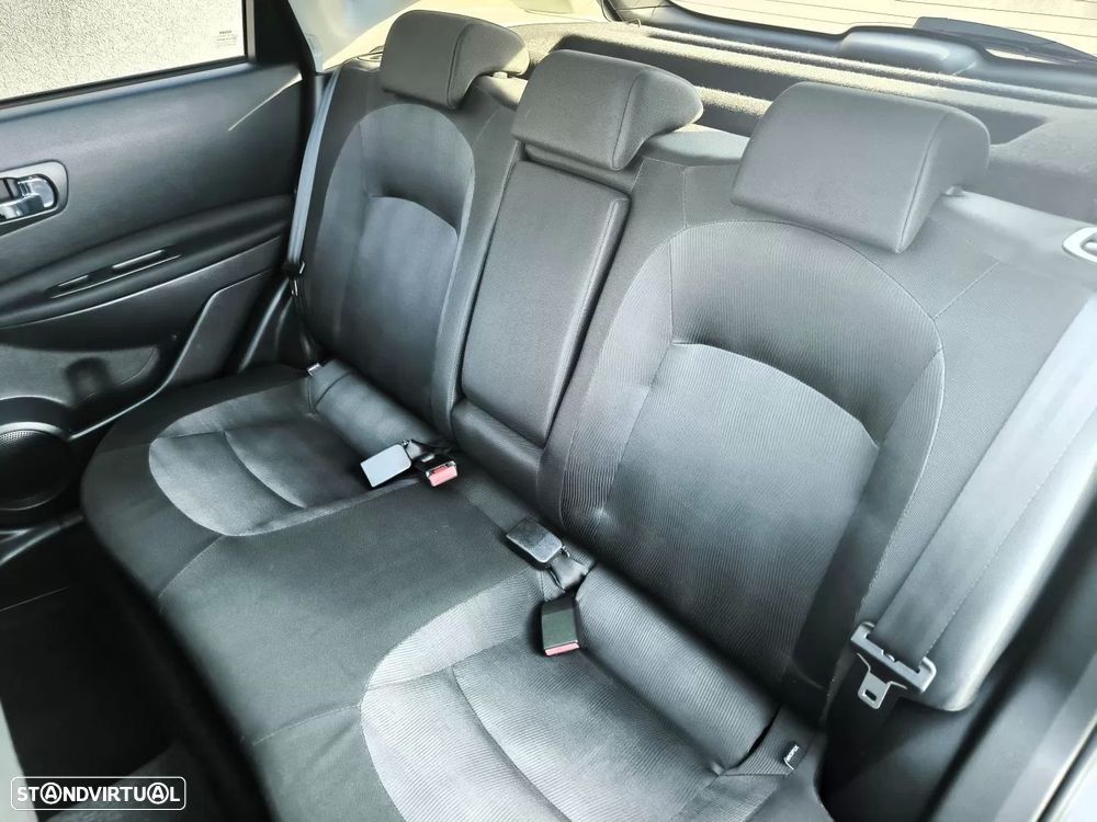 Nissan Qashqai 1.5 dCi Tekna Premium 18 - 32