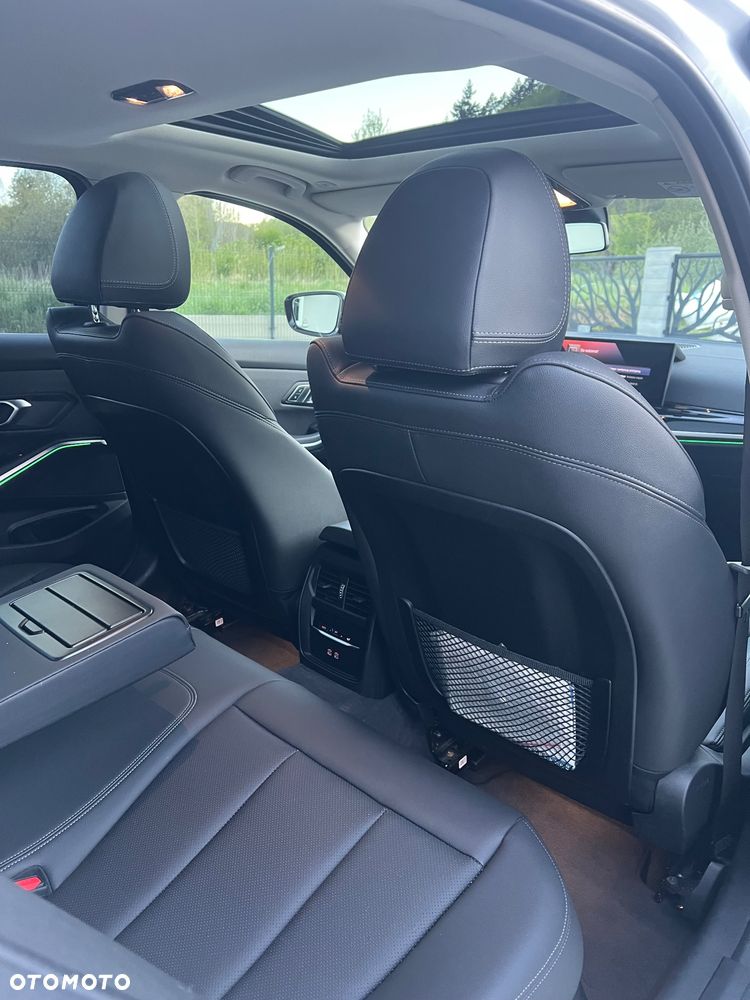 BMW Seria 3 320d xDrive Sport Line Shadow sport - 22