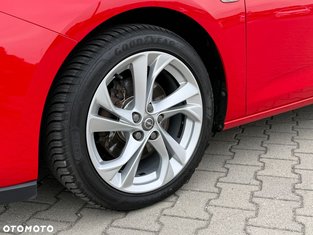 Opel Astra 1.6 T GPF Dynamic S&S - 9