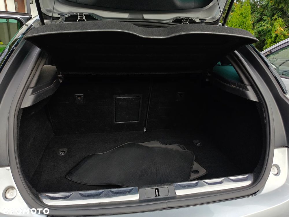 Citroën DS5 1.6 e-HDi Chic MCP - 7