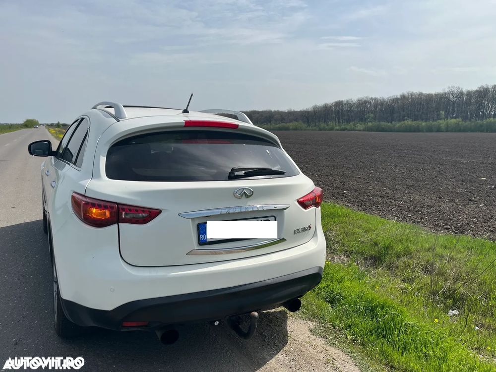 Infiniti FX 30 FX30d 3.0d V6 S Premium AWD - 4