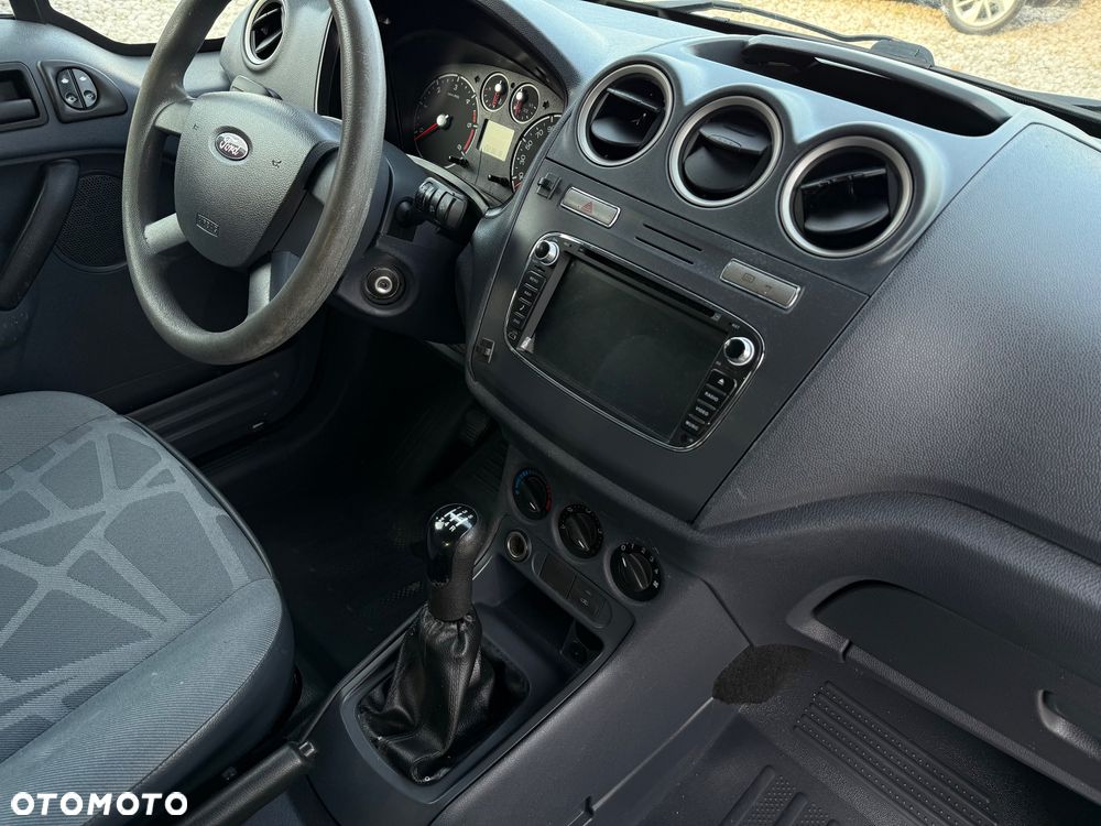 Ford Transit Connect - 31
