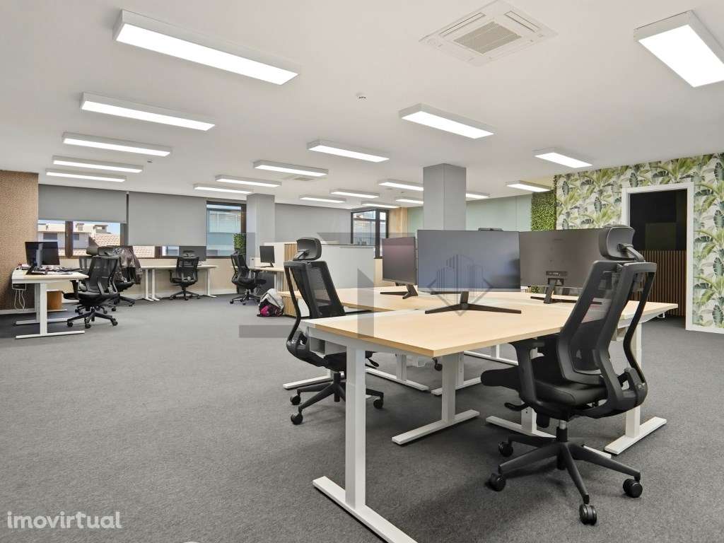 Escritório Totalmente Equipado com 2 Gabinetes Privados, Sala de Re... - Grande imagem: 5/23