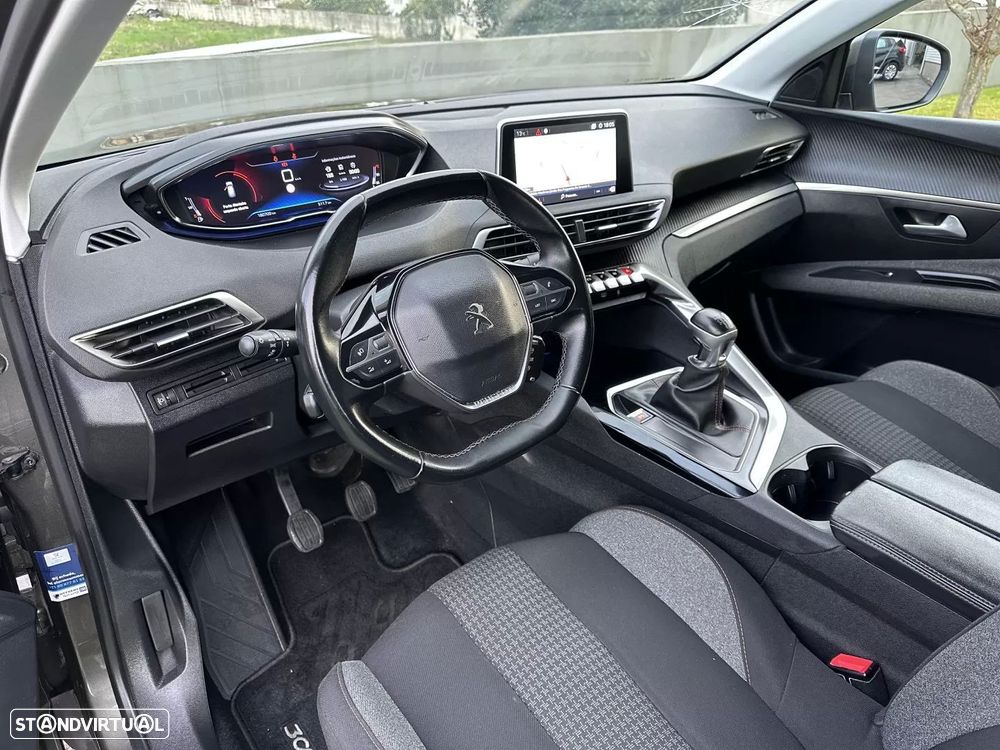Peugeot 3008 1.2 PureTech Active Pack - 16