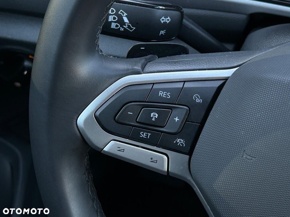 Volkswagen T-Roc 1.5 TSI Life Plus DSG - 21