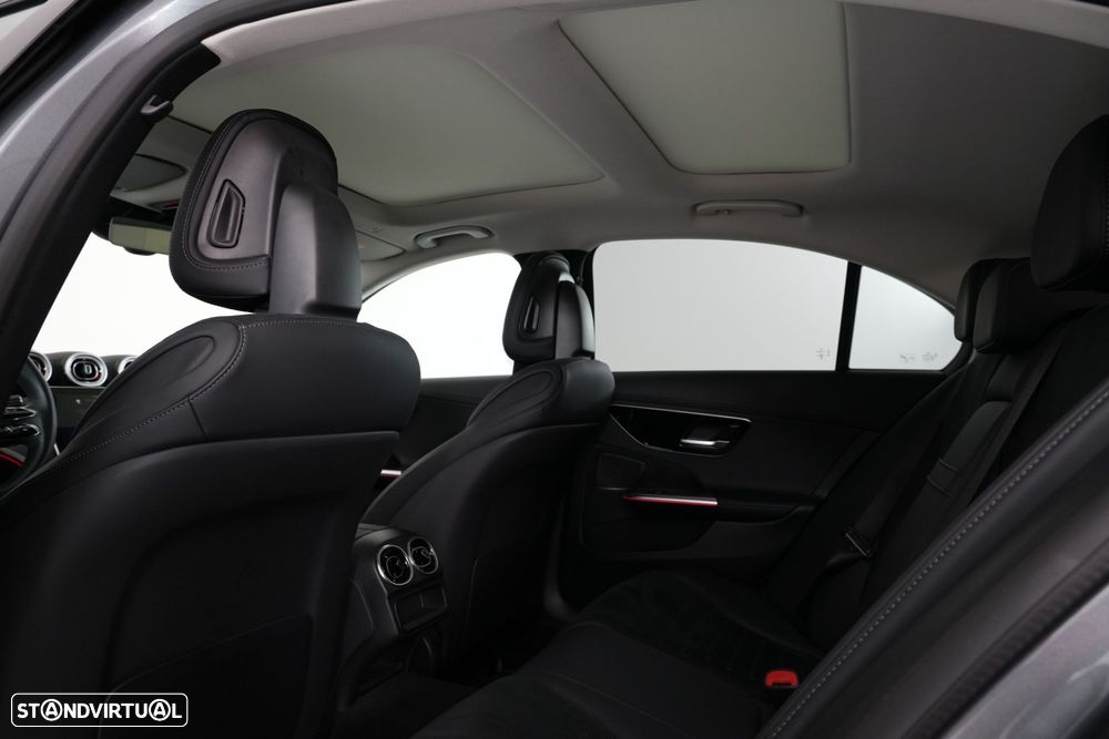 Mercedes-Benz C 300 de AMG Line - 34