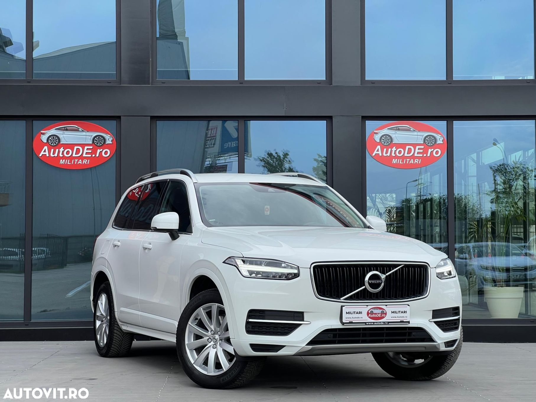 Volvo XC 90 - 2