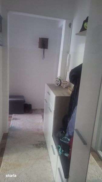 Apartament 3 camere de vanzare — fotografia 3