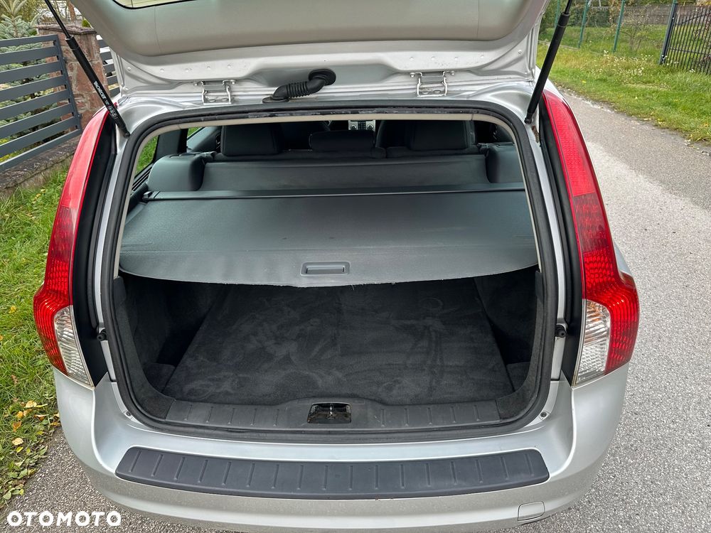 Volvo V50 1.6D Momentum - 7