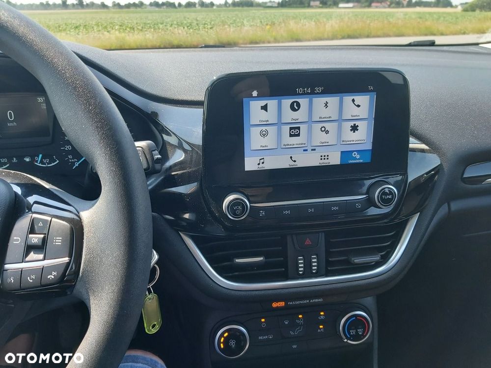 Ford Fiesta - 12