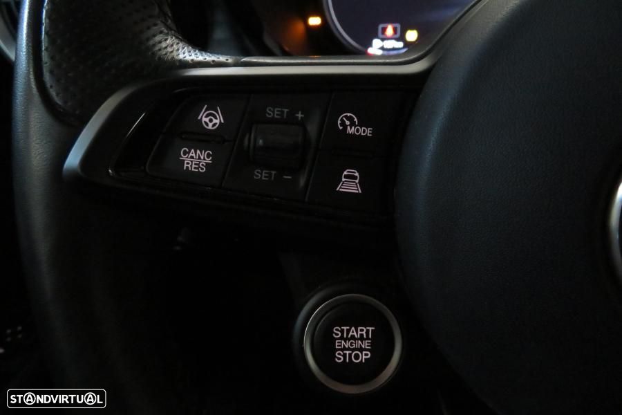 Alfa Romeo Tonale 1.3 Plug-In Hybrid Veloce e-AWD - 10