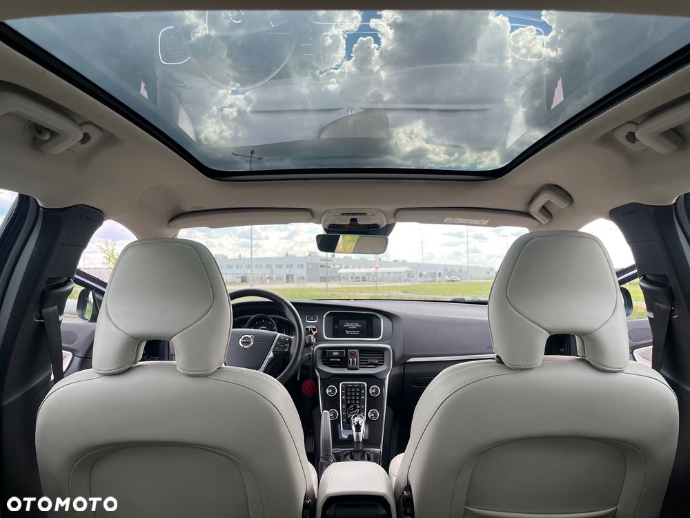 Volvo V40 T3 Drive-E Momentum - 20