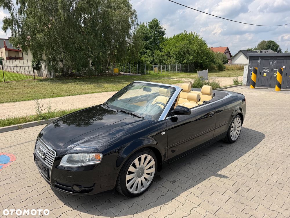 Audi A4 Cabrio 3.2 FSI Multitronic - 1