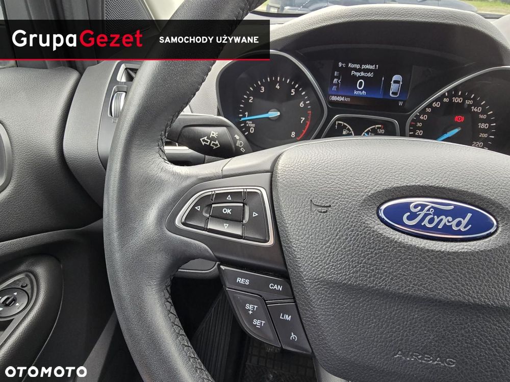 Ford Kuga - 13