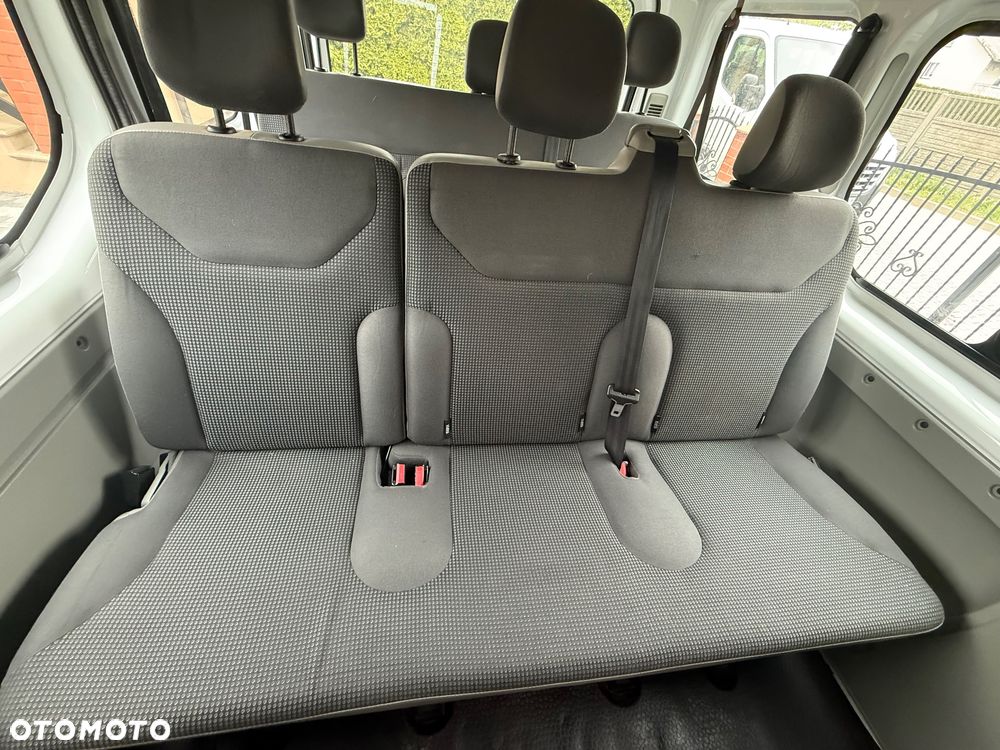 Opel Vivaro - 14