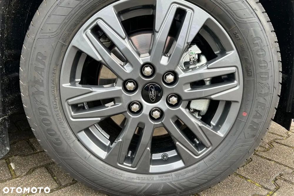 Ford Transit Custom 320 L2H1 Limited 2.0 150KM - 10
