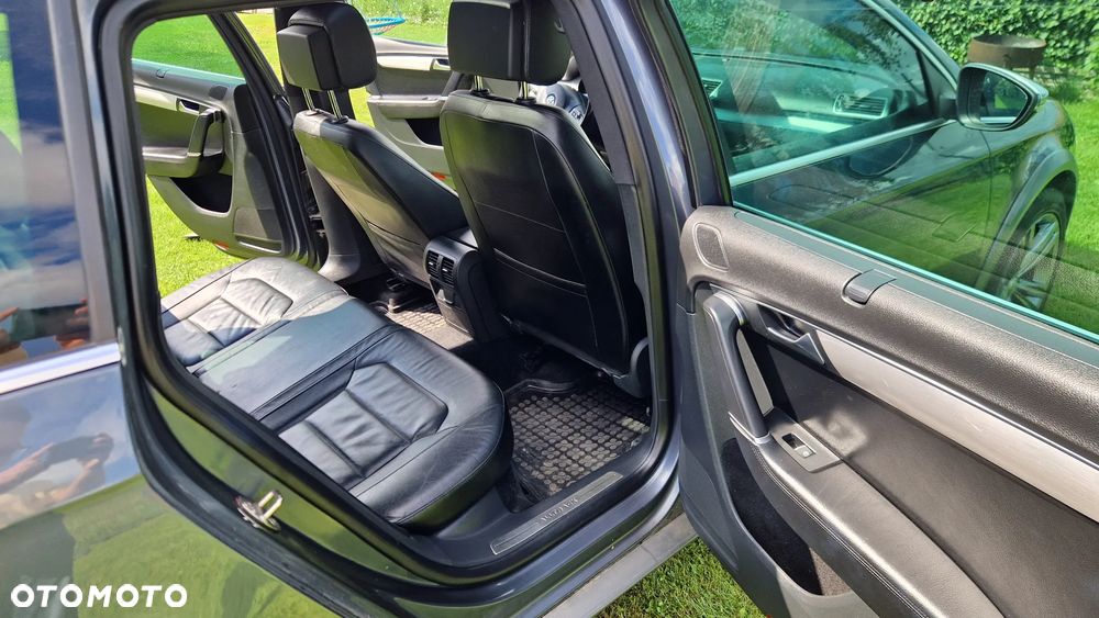 Volkswagen Passat 2.0 TDI 4Motion DSG BlueMotion Tech Highline - 31