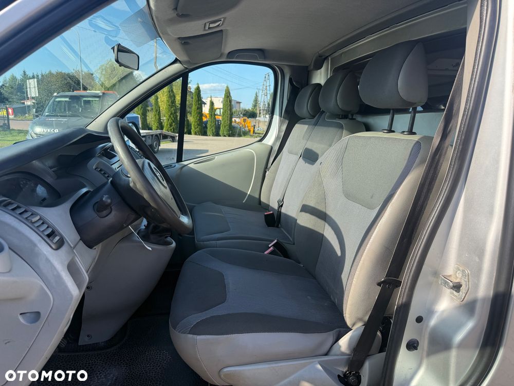 Opel Vivaro 2.0cdti 115KM klima zarejestrowany - 6