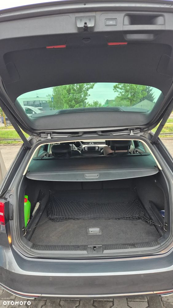 Volkswagen Passat 1.8 TSI BMT Highline - 27
