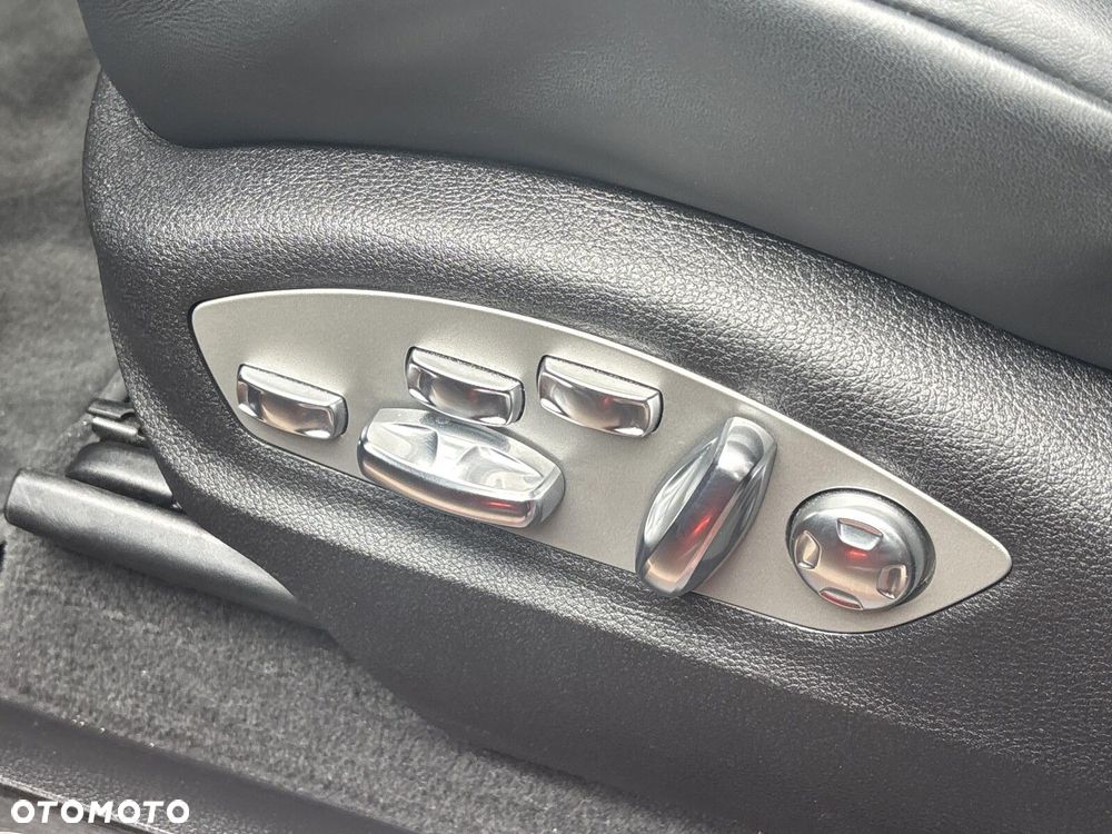 Porsche Macan - 17