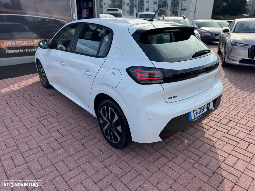 Peugeot 208 - 31