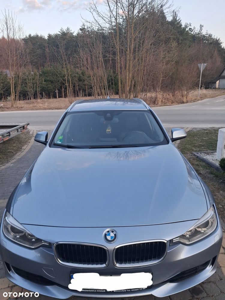 BMW Seria 3 325d M Sport - 6