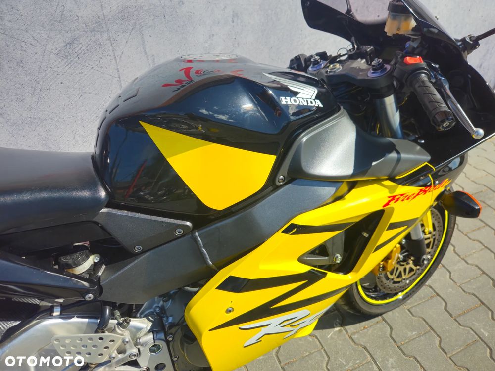 Honda CBR - 28
