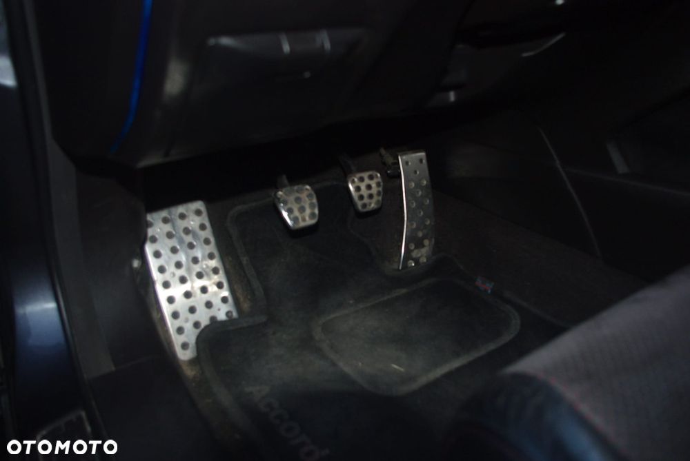 Honda Accord 2.2d Type-S - 4