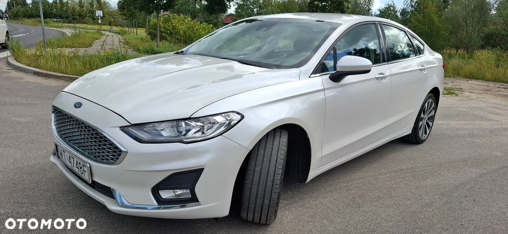 Ford Fusion - 4