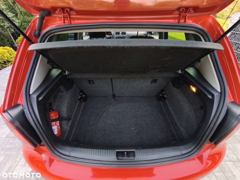 Volkswagen Polo - 12