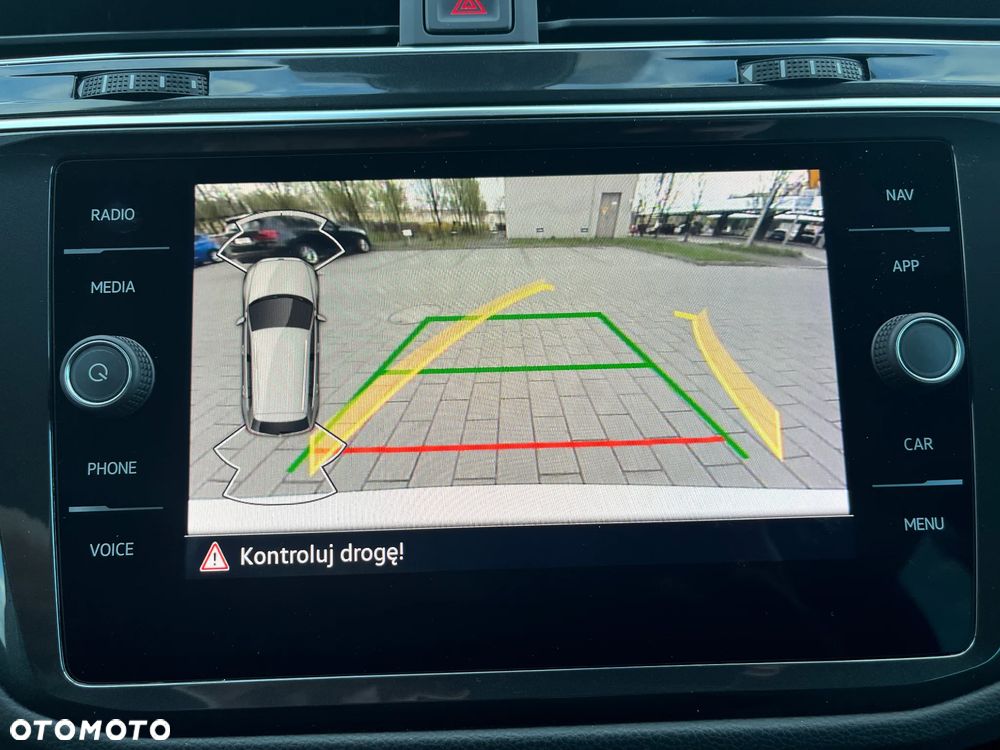 Volkswagen Tiguan - 19