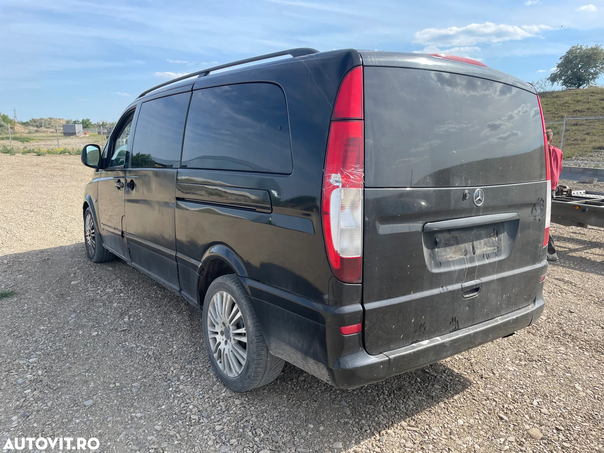 Dezmembram Mercedes Vito Bus w629 2.2 automata - 2