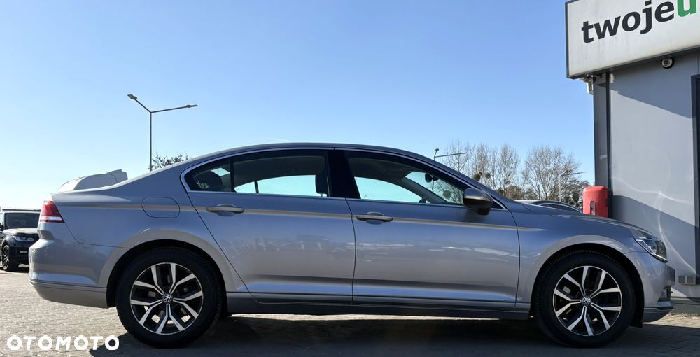 Volkswagen Passat 2.0 TDI EVO Business - 4