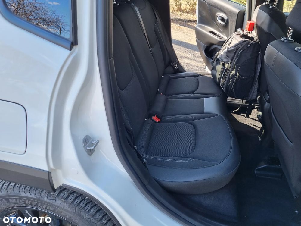 Jeep Renegade 1.0 T-GDI Limited - 36