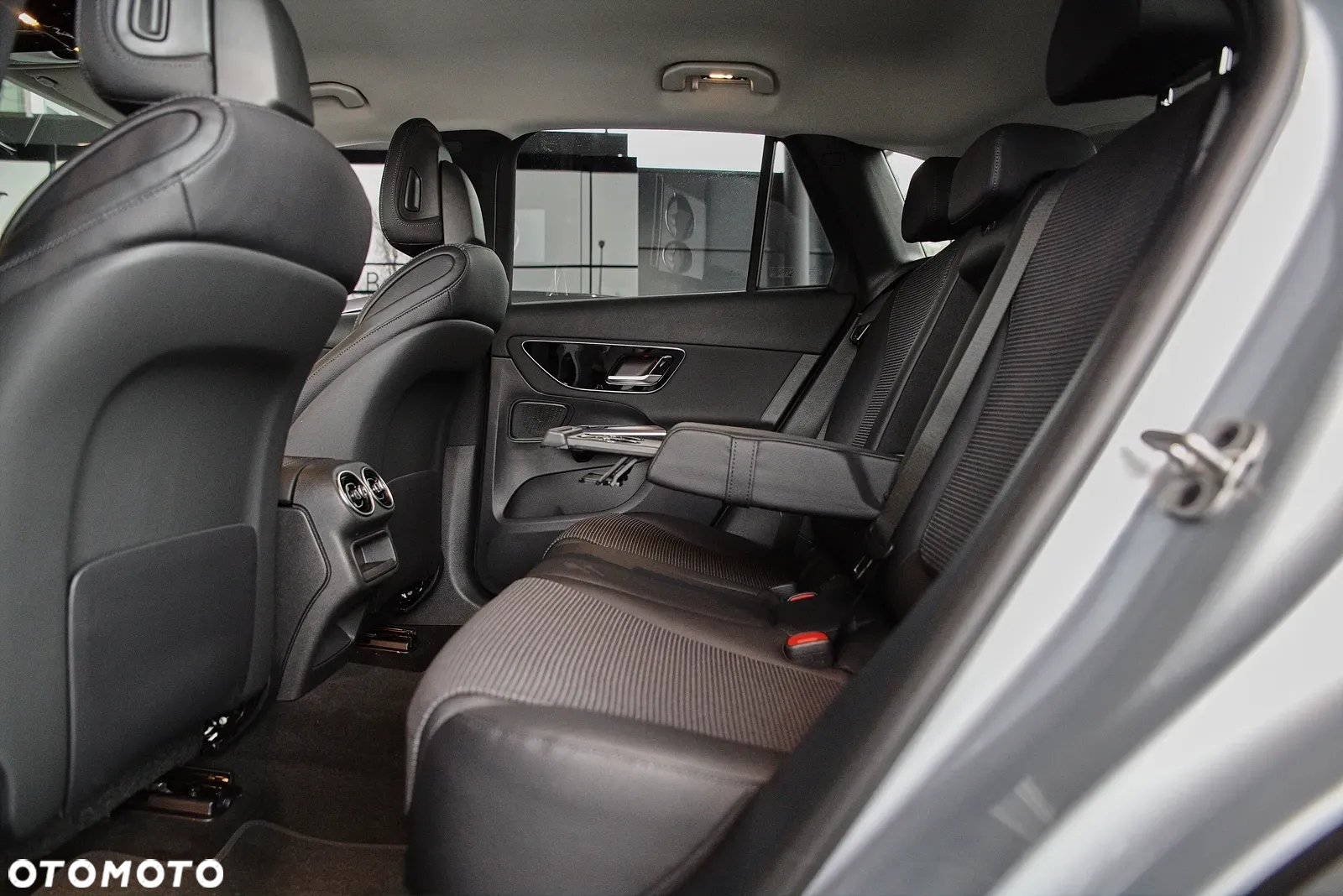 Mercedes-Benz GLC 300 e 4-Matic Avantgarde - 10