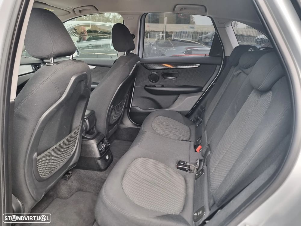 BMW 218 Active Tourer d Auto - 16