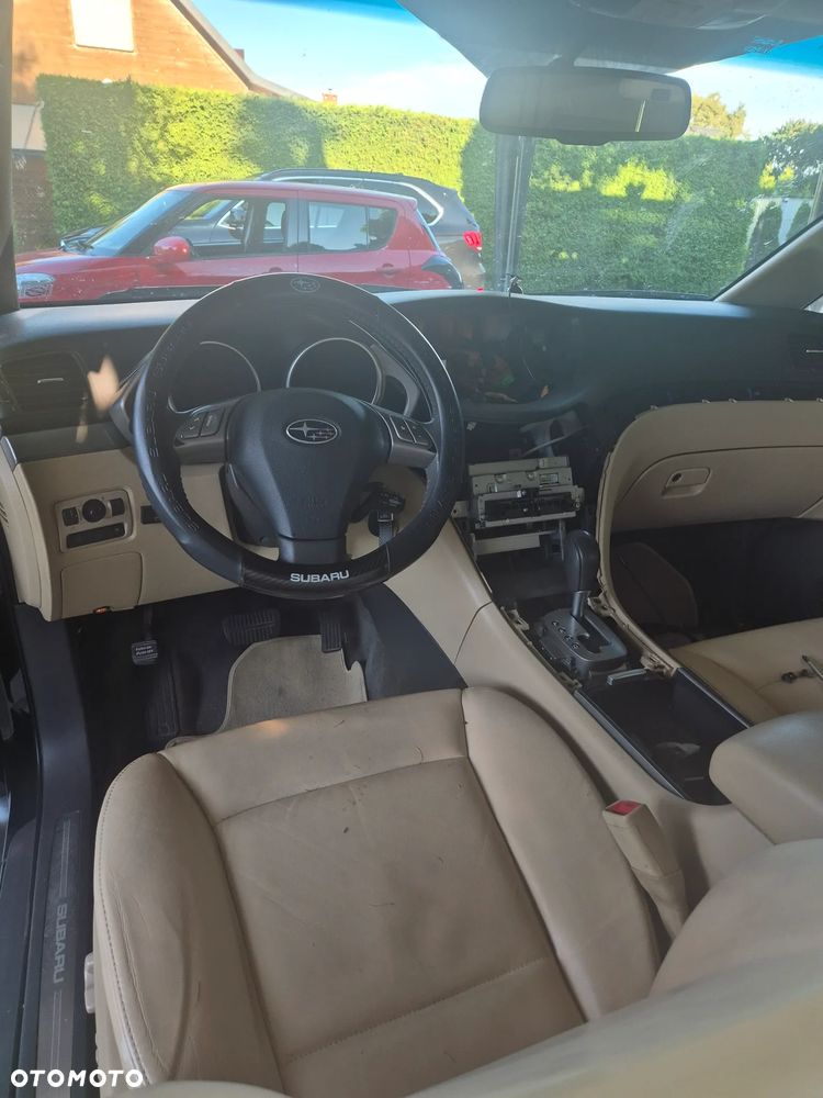 Subaru B9 Tribeca 3.0 TC Comfort - 8