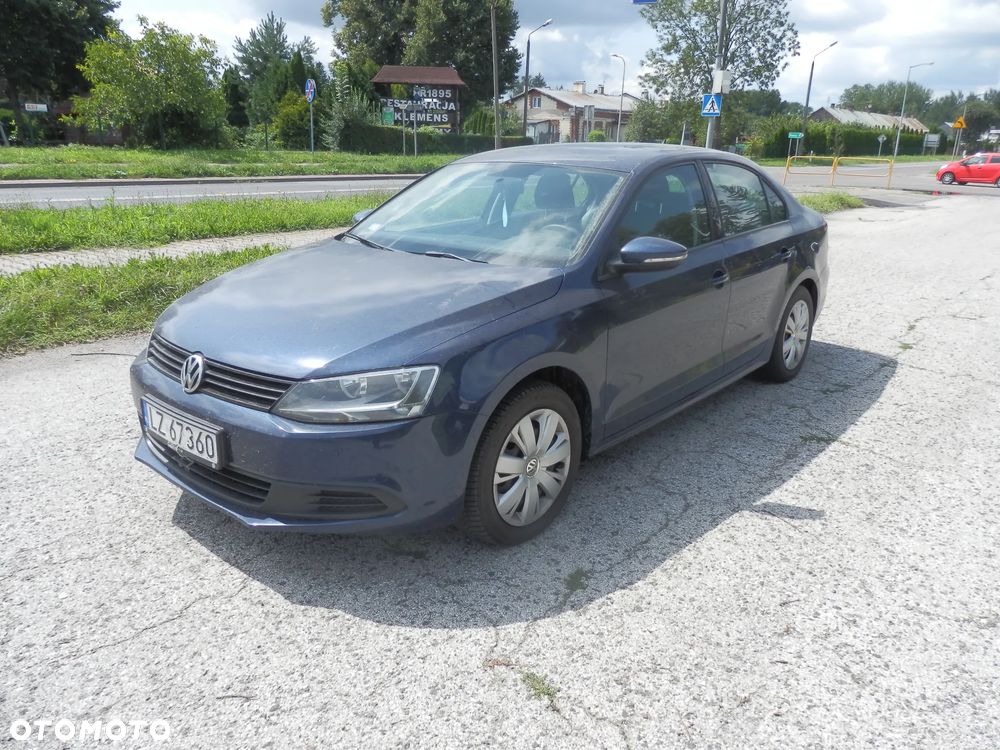 Volkswagen Jetta 1.6 TDI Trendline - 1