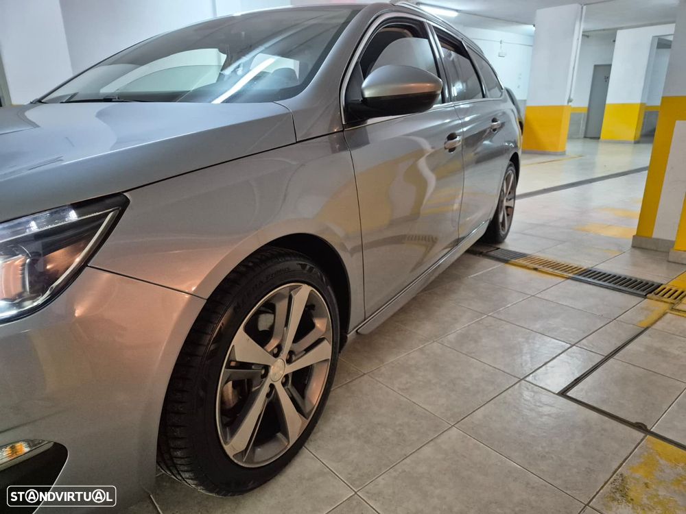 Peugeot 308 SW e-HDi 115 Stop & Start Allure - 2
