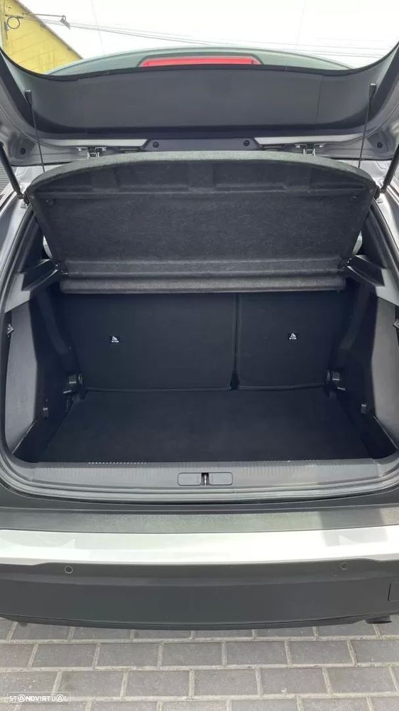 Peugeot 2008 1.2 PureTech Active Pack - 12