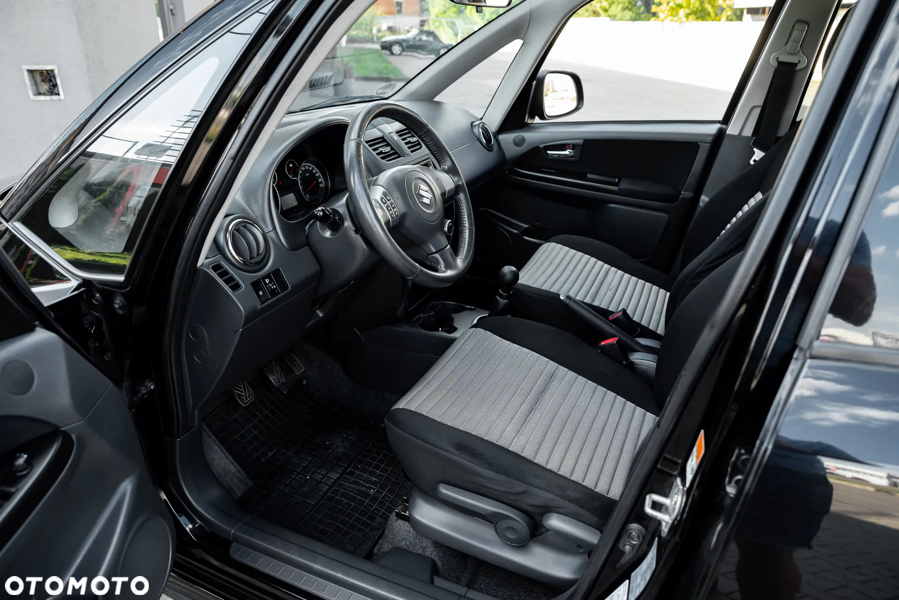 Suzuki SX4 1.6 Premium - 19
