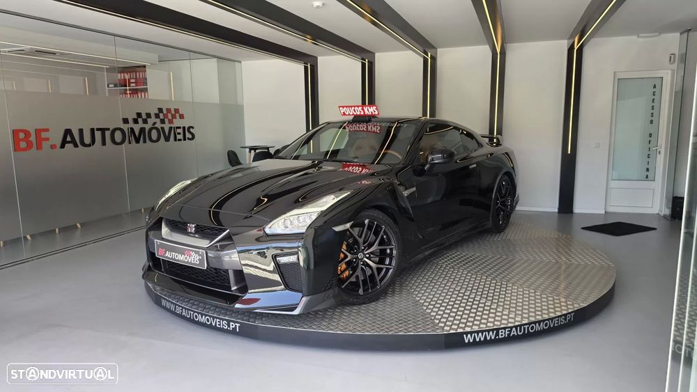 Nissan GT-R Prestige Edition - 13