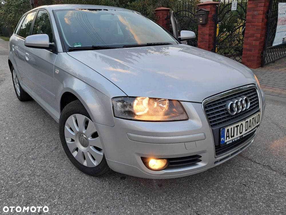 Audi A3 Sportback 2.0 TDI DPF Attraction - 1