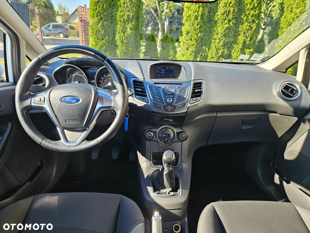 Ford Fiesta - 20